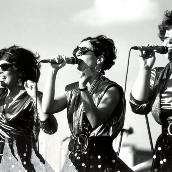 Are you feeling down? Dress up! - Picture 8 of 10